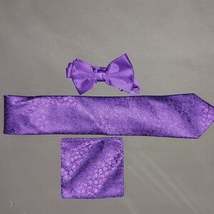 Stacy Adams 3pc (ready tied) bow tie, Tie and pocket square. Royal Purple